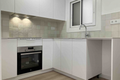 Sencilla pero funcional cocina. Septimania, Gràcia. Barcelona