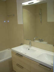 Bañera y mueble IKEA 2 senos. Reforma Sarria. Barcelona