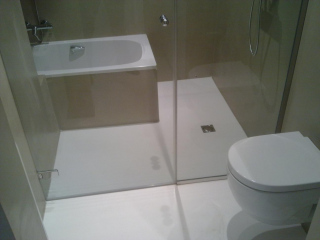 Ducha y bañera en mismo espacio. Ganduxer, Sarria. Barcelona