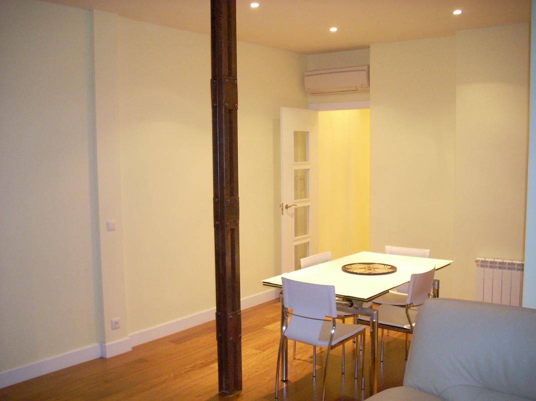 Rehabilitació integral pis Born, Barcelona